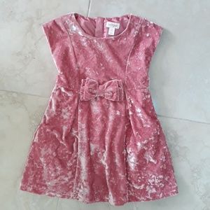 Girls dress